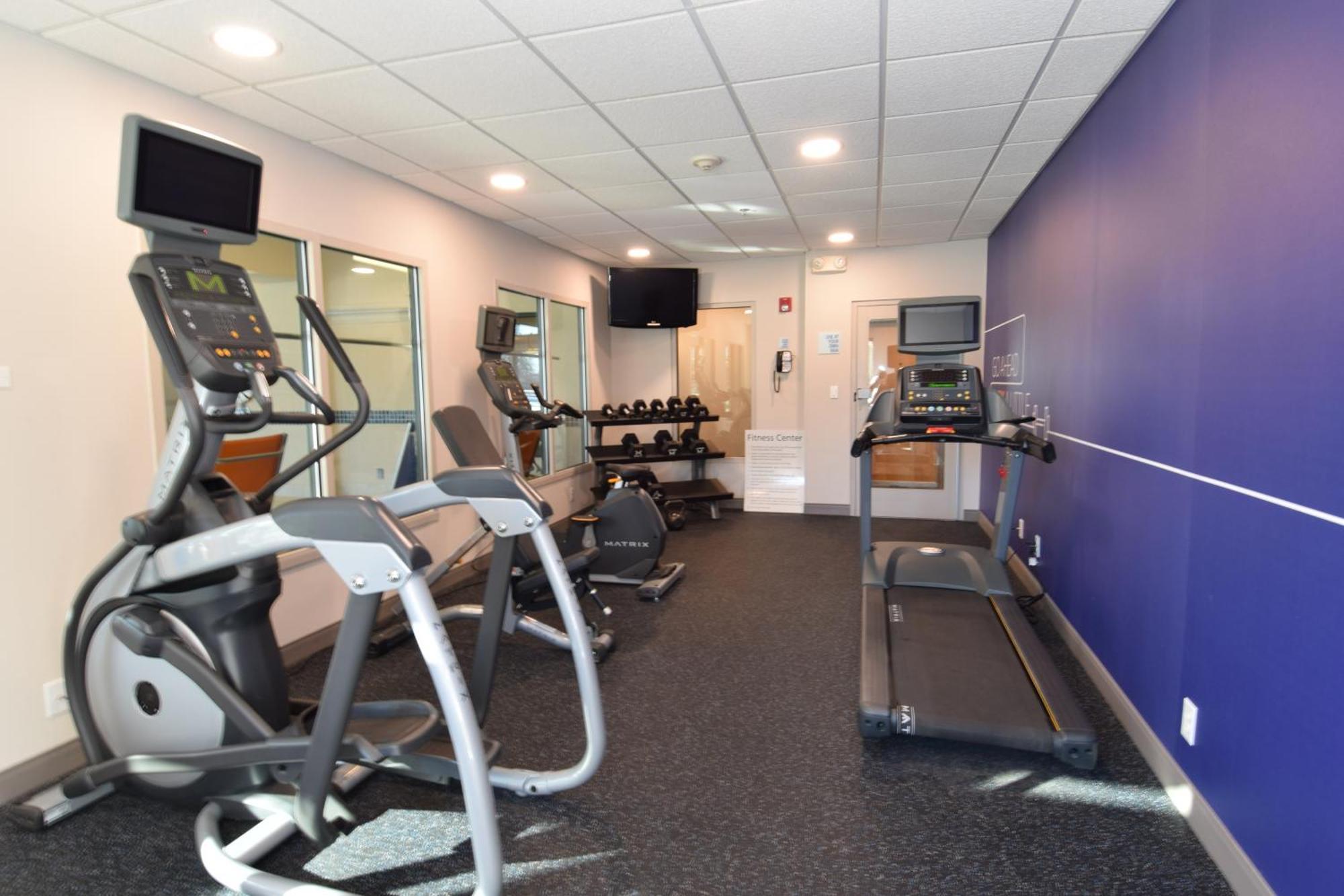 Holiday Inn Express Syracuse Airport By Ihg North Syracuse Zewnętrze zdjęcie
