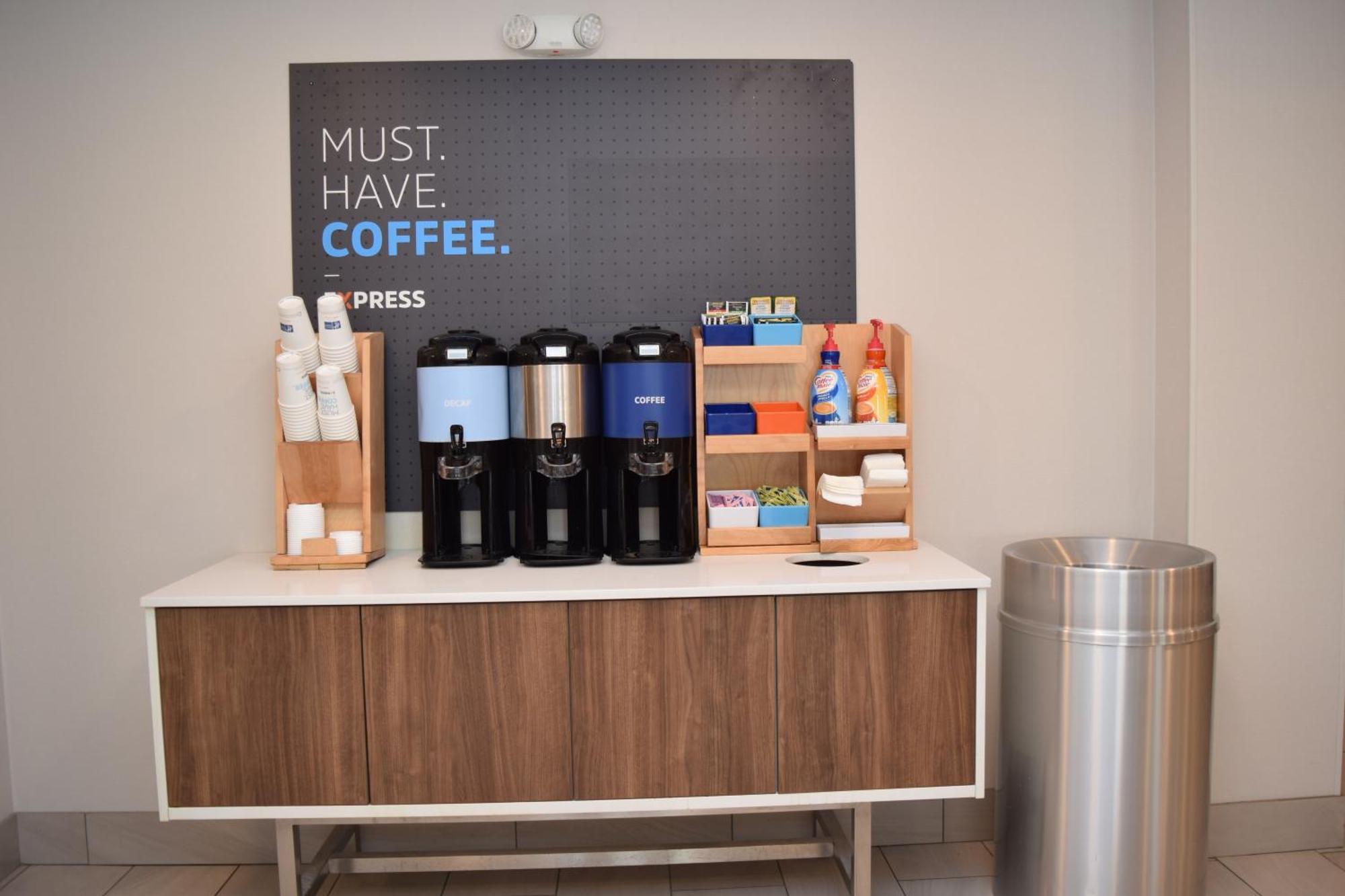 Holiday Inn Express Syracuse Airport By Ihg North Syracuse Zewnętrze zdjęcie