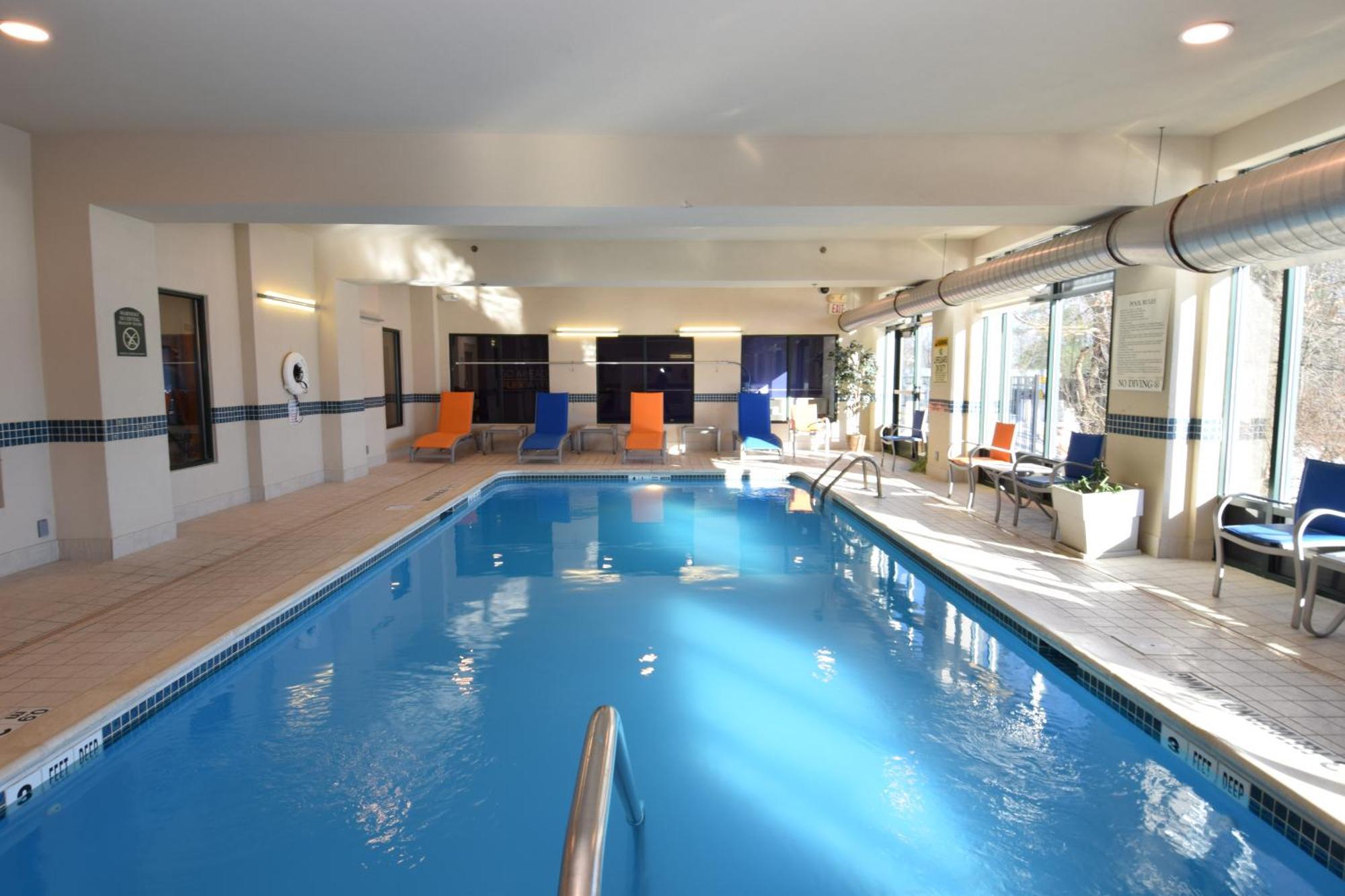 Holiday Inn Express Syracuse Airport By Ihg North Syracuse Zewnętrze zdjęcie