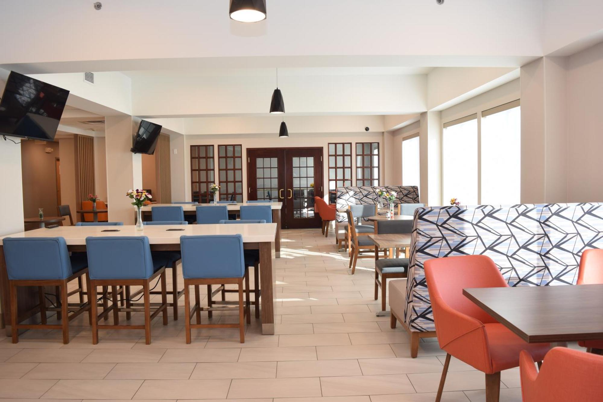 Holiday Inn Express Syracuse Airport By Ihg North Syracuse Zewnętrze zdjęcie