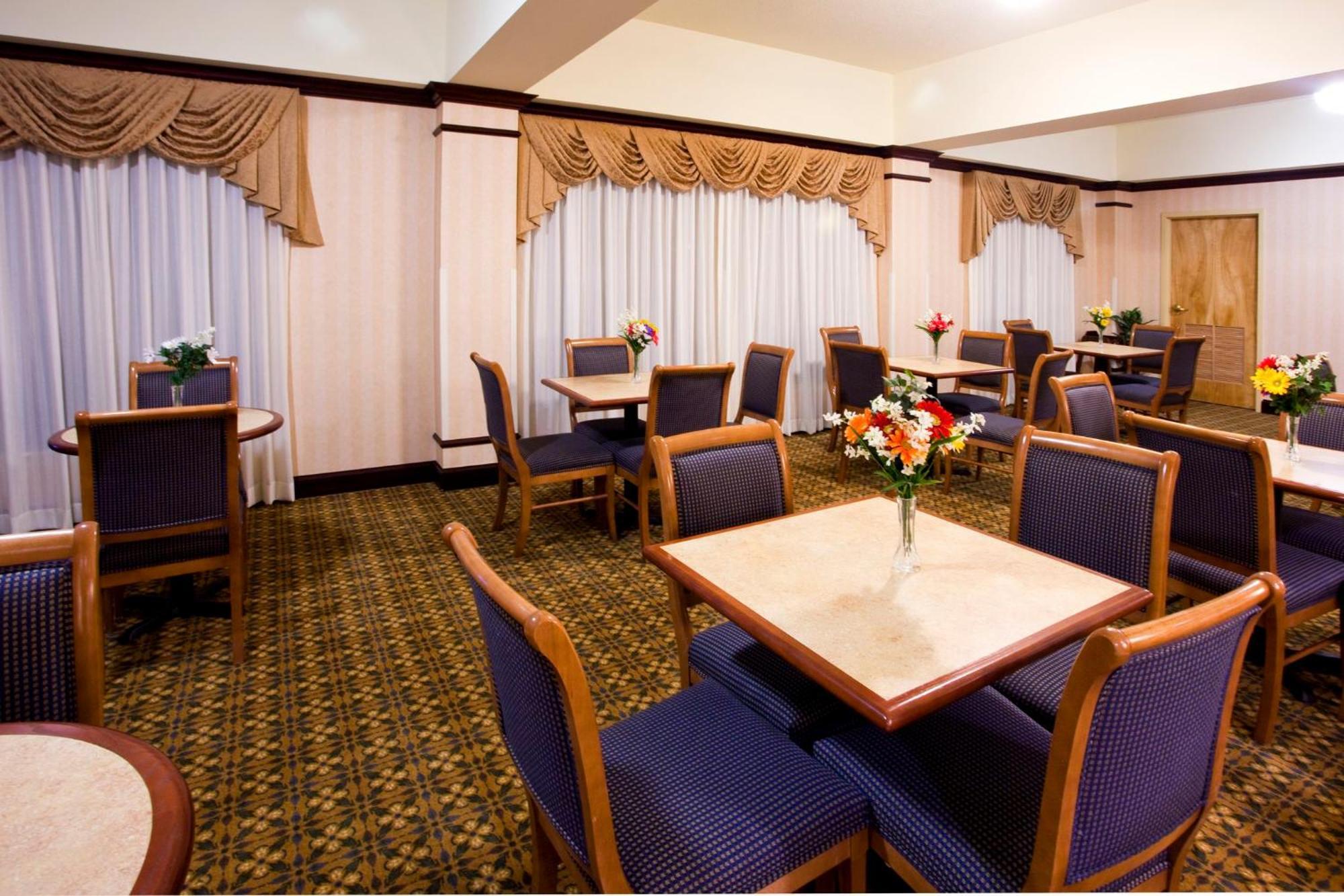 Holiday Inn Express Syracuse Airport By Ihg North Syracuse Zewnętrze zdjęcie