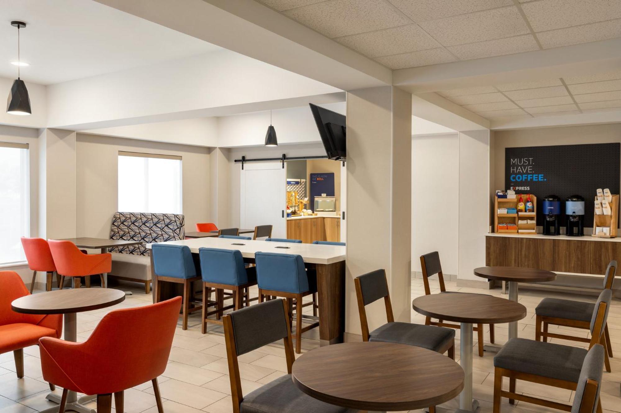 Holiday Inn Express Syracuse Airport By Ihg North Syracuse Zewnętrze zdjęcie