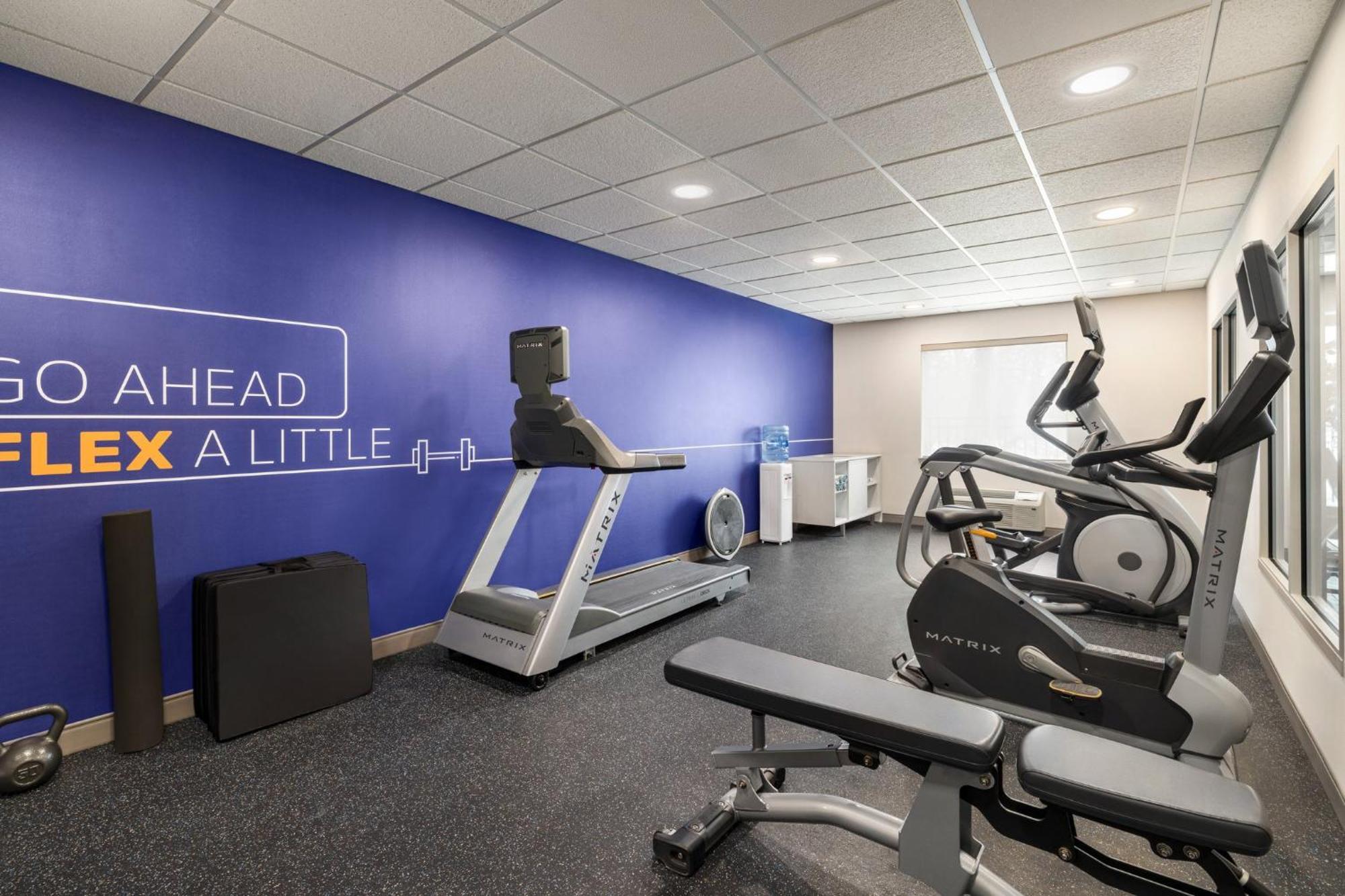 Holiday Inn Express Syracuse Airport By Ihg North Syracuse Zewnętrze zdjęcie